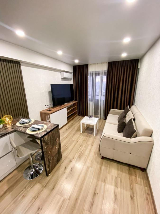 Central City Apartments Ustʼ-Kamenogorsk Extérieur photo